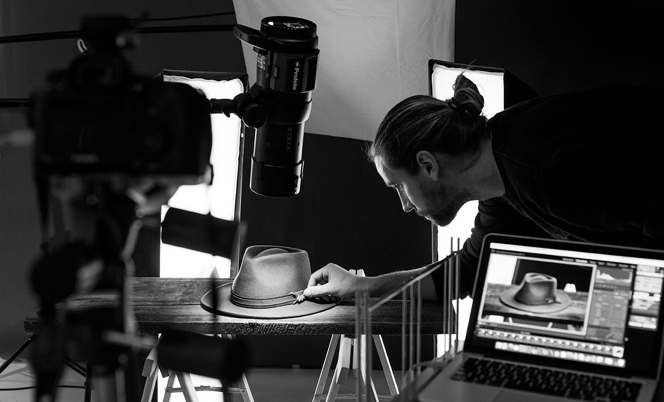 LICHT UND SCHATTEN //Λ