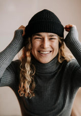 The Circle Beanie Black